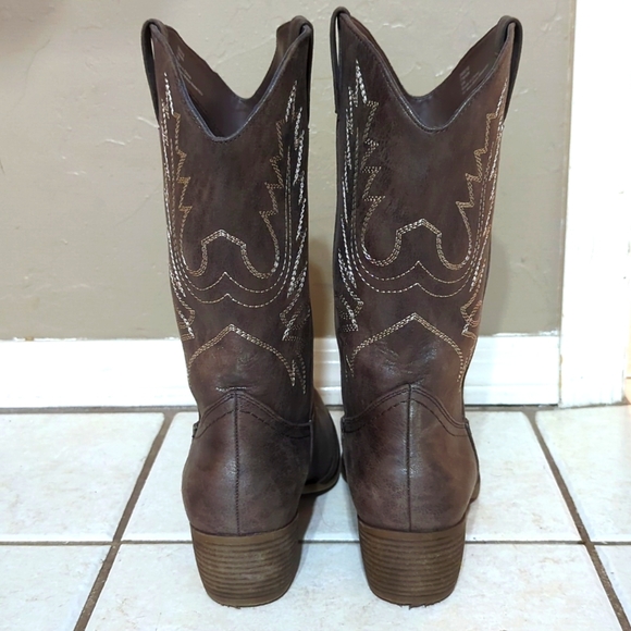 Brown Cowgirl Boots Vegan Leather 8.5 - Picture 3 of 8